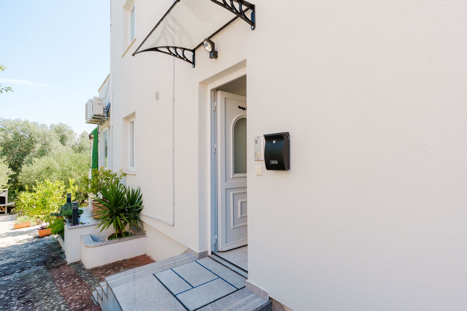 Ulaz u smještaj Matej's rooms u Korčuli
